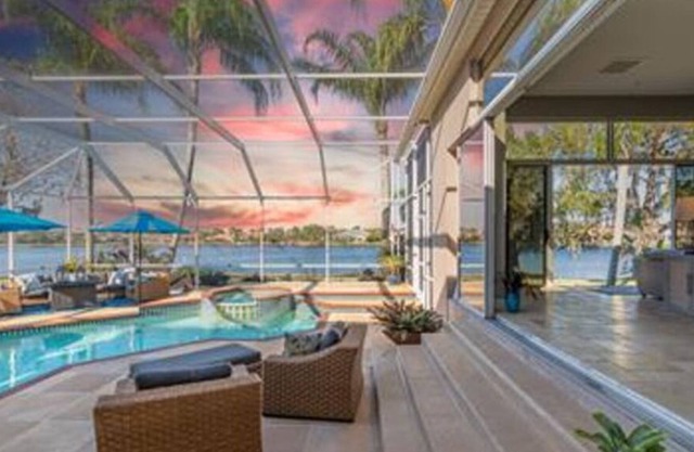 Luxury Short Term Rental in North Tampa