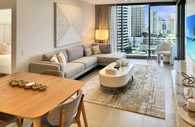 Luxury Signature Stay Ocean Views 2BR Lvl12