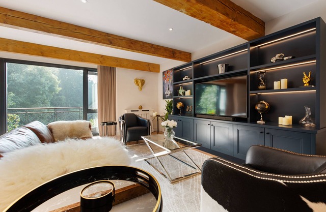 Luxury Spacious Penthouse Apartment