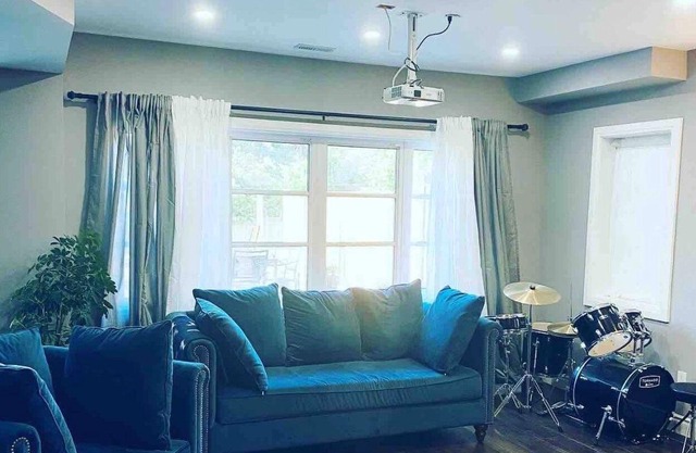 Luxury Spacious Sweet Home