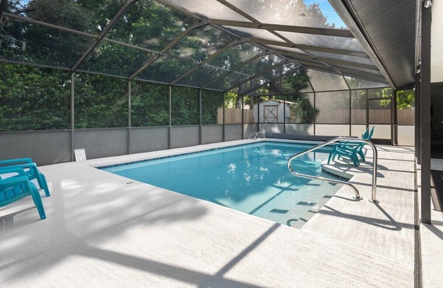 Luxury Spring Hill, FL Pool Home with 2 King Beds Dog Friendly