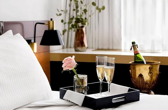 Luxury Stay in Dupont Circle! Near National Geographic Museum, Pets are Allowed