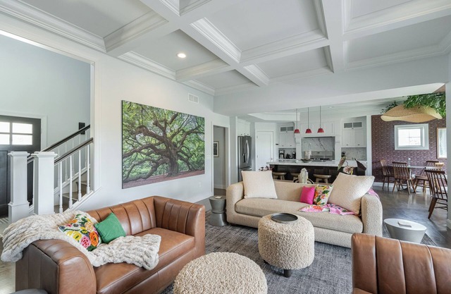 Luxury Stay/Theater/No step entry/Dogs Welcome