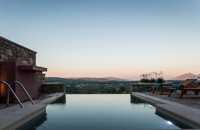 Luxury stone villa, quiet location with seaview