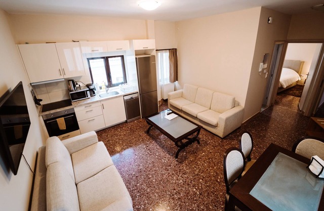 Luxury Suite Apartment in Plaka Acropolis ~ Luisa