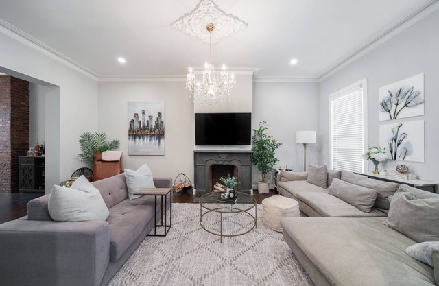 Luxury Townhome Steps to Train