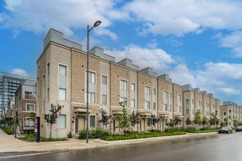 Luxury Townhouse in Vaughan