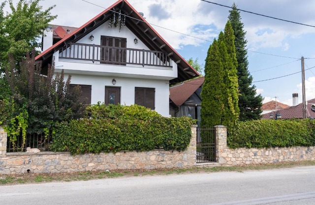 Luxury Traditional Villa