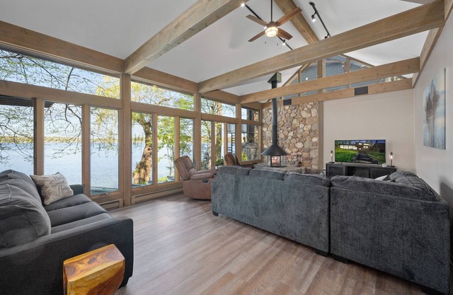 Luxury Vacation Home on Lake James