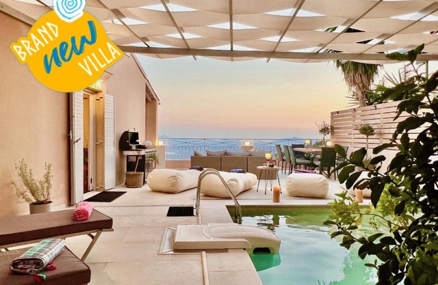 Luxury Villa Azur Natura with private pool by DadoVillas