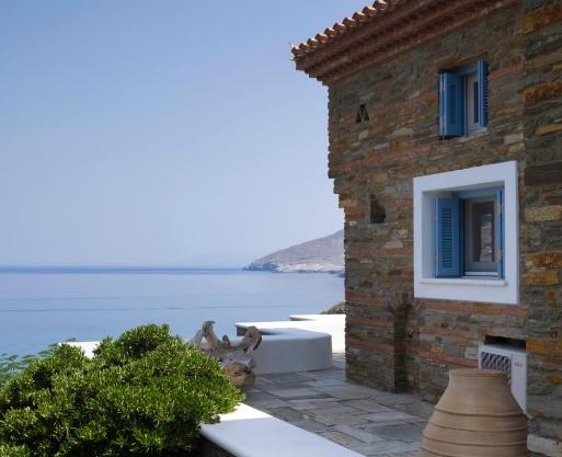 Luxury villa by the beach