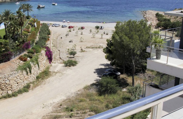 Luxury Villa front line beach, Free Wifi, Private Pool, Sea Views !!