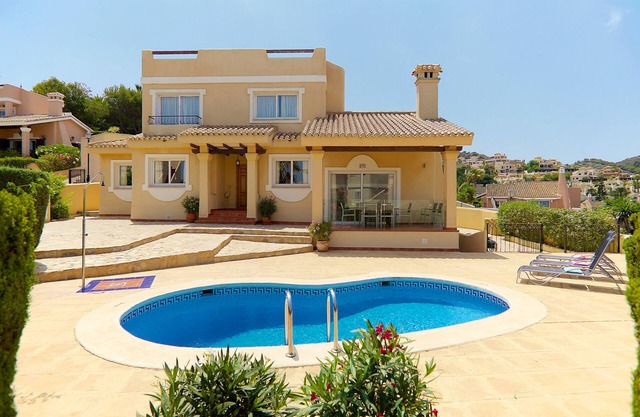 Luxury Villa with own pool and stunning views