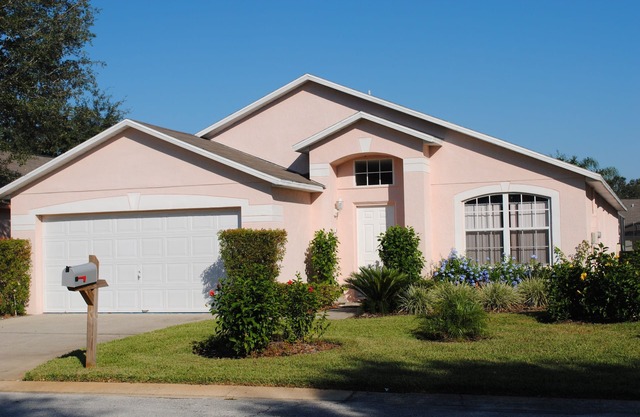 Luxury Villa with Private Pool 8 miles from Disney & near golf