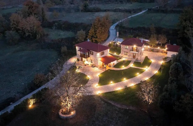 Luxury villas ideal for families - just 25 minutes from ski center of Kalavrita.