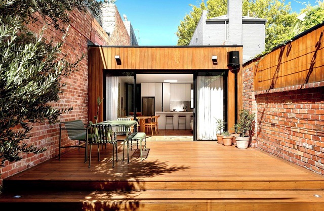 Luxury Villas The Village House (Walk to the beach)