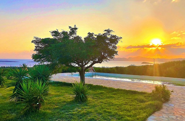 Luxury villas with pool , spa hydromasaz and ocean views (max 15 persons)