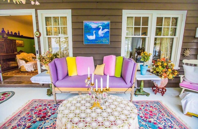 Luxury waterfront fairytale home -Carmen Elisabeth