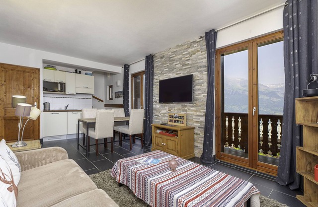 Luxury with Panoramic Mont-Blanc view! #403