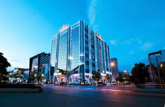 Luxury6 Hotel
