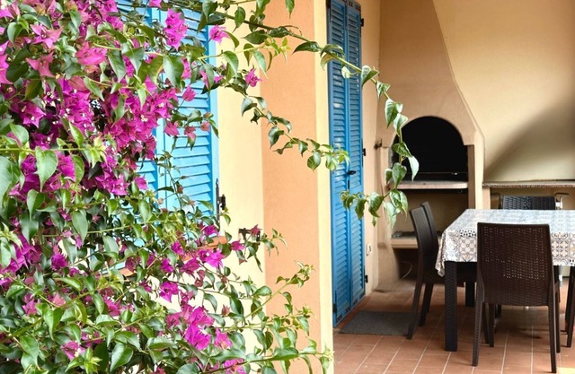 M102 - Marcelli, delightful three-room apartment with garden