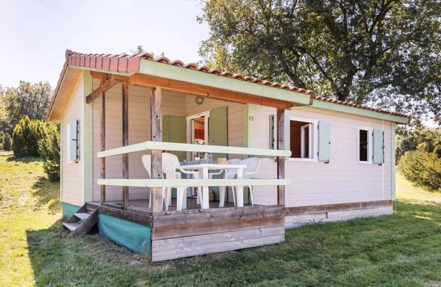 Maeva Respire campsite in La Croze * - Chalet Edelweiss 3 Rooms 5 People + TV