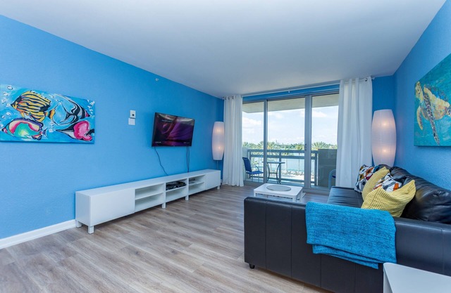 Magical Bay & Skyline Views at Flamingo South Beach