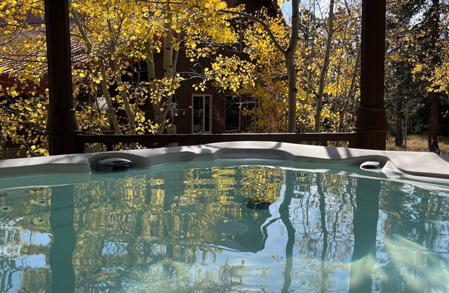 Magical Forest Nest with Hot Tub + Hiking Trails