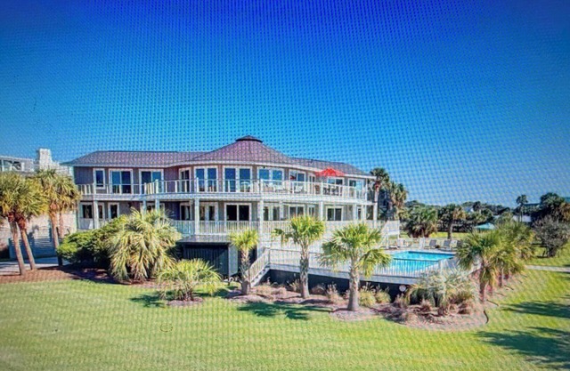 Magnificent 7-bedroom house in Isle of Palms