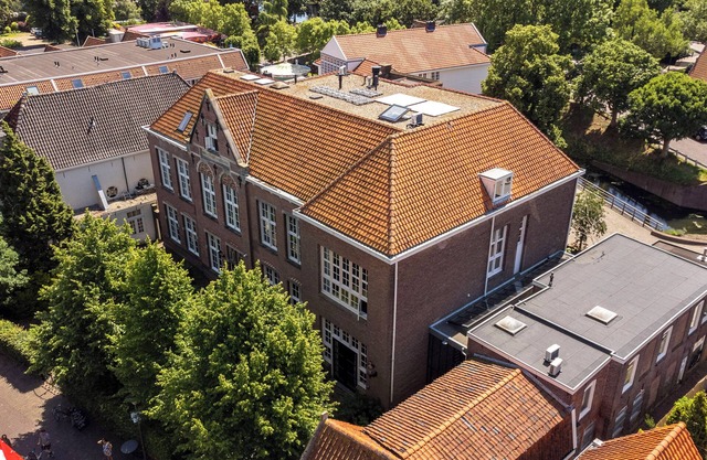 Magnificent Old School (650m2) In Historic Village Close To Amsterdam