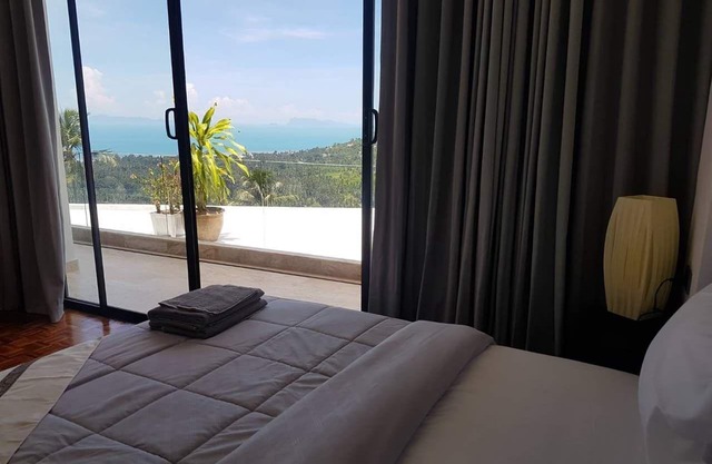 Magnificent sea view duplex villa