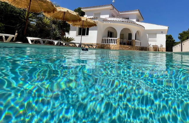 Magnificent villa in Sant Jordi d'Alfama with private pool