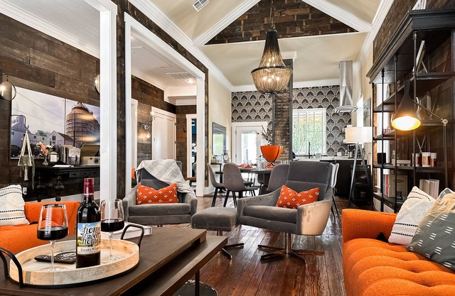 Magnolia Oasis Just 295 steps to Magnolia Market & Silos and 3 minutes to Baylor University!