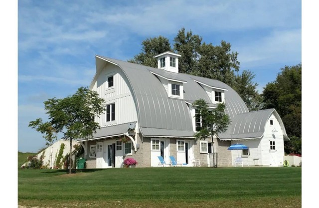 Maiden Rock Barn (Pine Creek Rustic Road)