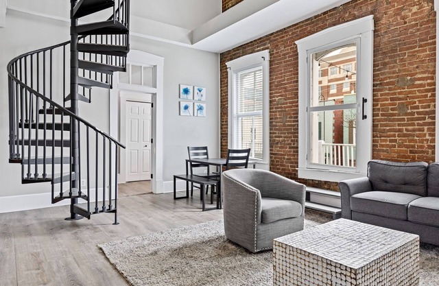Main Street Balcony Apartment by StayLage!