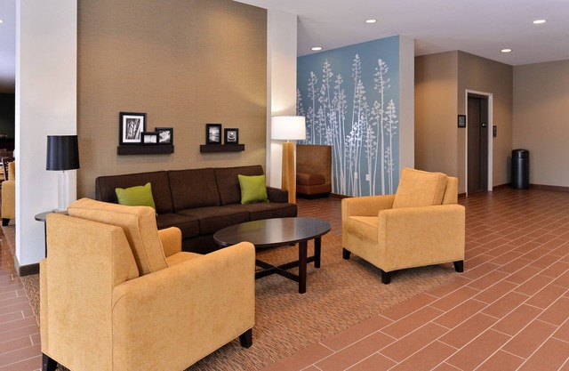 MainStay Suites Meridian - Bonita Lakes