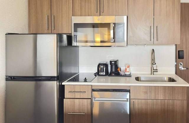 MainStay Suites Oak Brook Terrace-Chicago