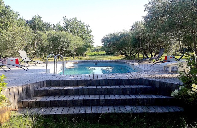 Maison Provençale Pleine Nature + Piscine et Parc