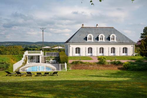 Maison 15 p avec piscine sud Touraine