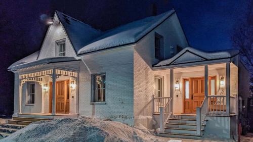 Maison ancestrale complètement rénovée 4 chambres