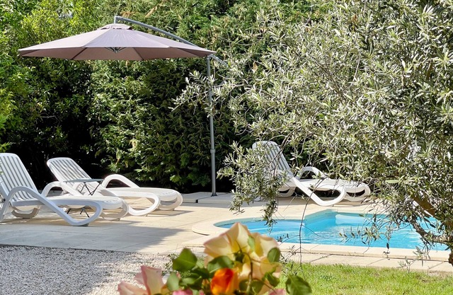 Maison Atypique en Provence Avec Piscine Privée