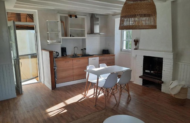 Maison avec jardin dans petit bourg typiquement Percheron - Le Colombier