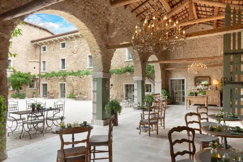 Maison Benedictine