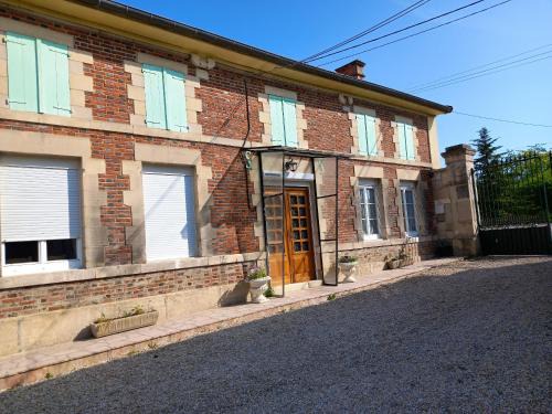 Maison charmante à Chepy avec jardin et piste de pétanque