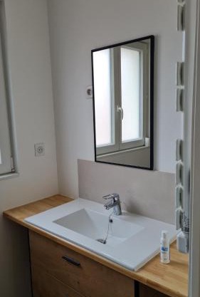 Maison d'hôte au bord de la Rivière avec jacuzzi