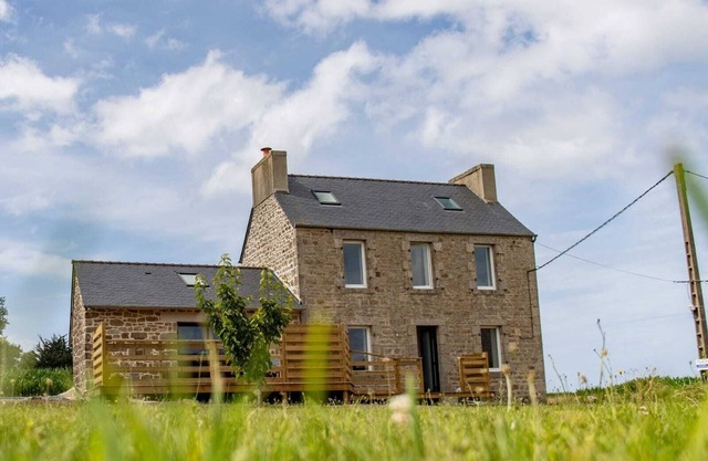 Maison de Campagne au Calme à 3km de la Plage des Amiets et du Port de Mogueriec