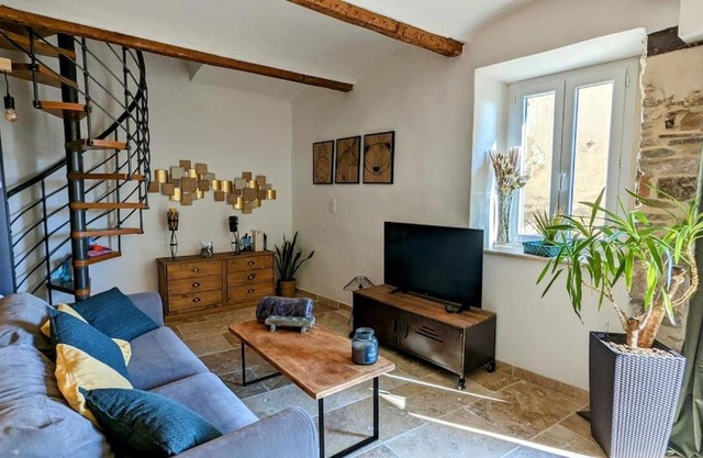 Maison de village en pierre