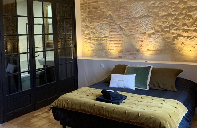 Maison du 19ème, Proche Amboise- 8 Personnes- 4 Chambres - 2 Salles de Bain