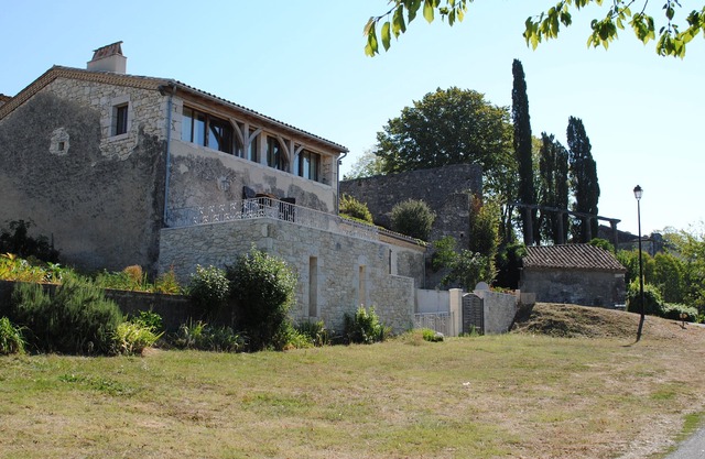 Maison Du Coin - The Corner Cottage