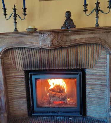 Maison familiale très spacieuse avec grand terrain - idéal groupe ou multi-générationss